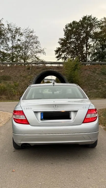 Mercedes-Benz C 200