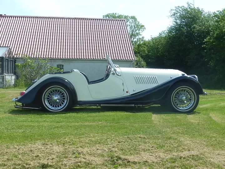 Morgan Plus 4