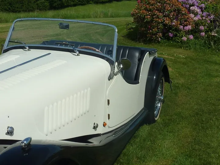 Morgan Plus 4