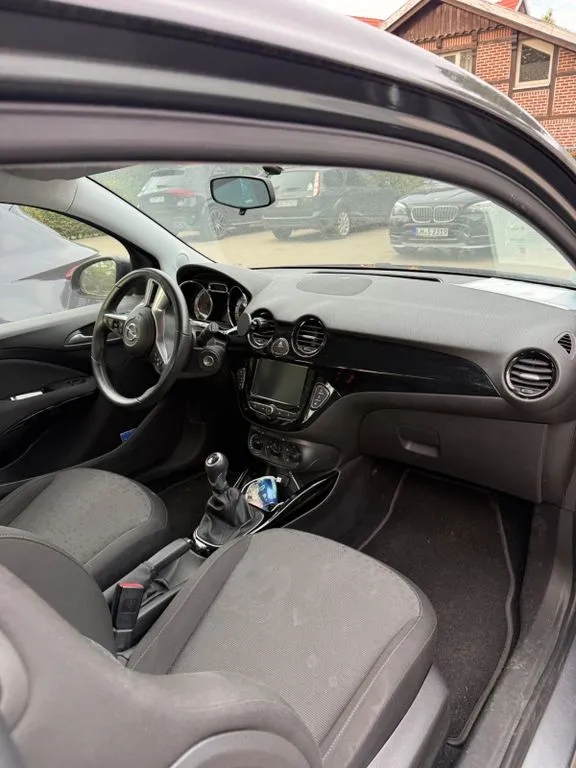 Opel Adam