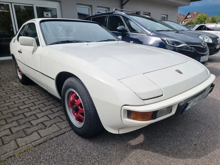 Porsche 924
