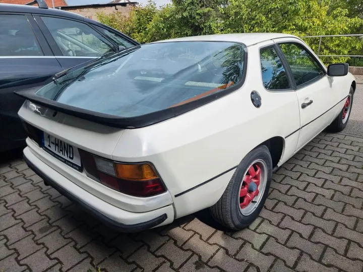 Porsche 924