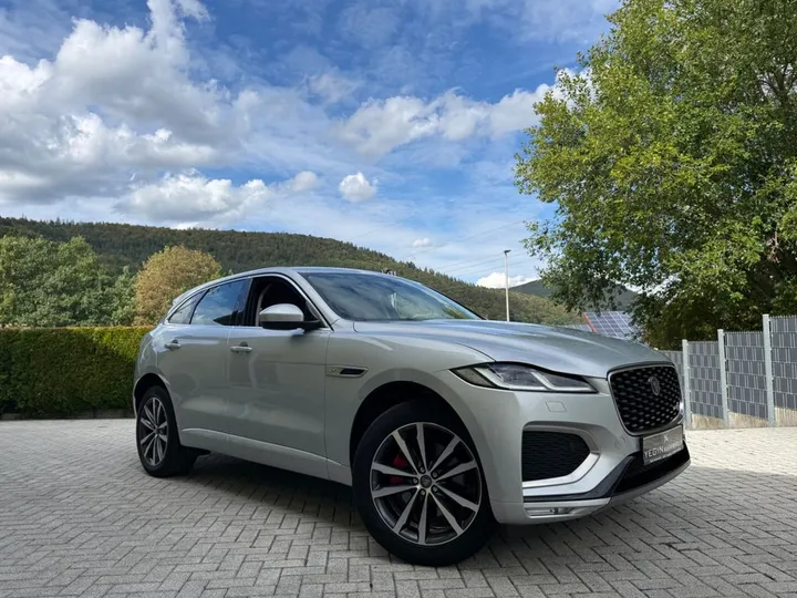 Jaguar F-Pace