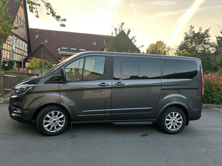 Ford Tourneo Custom