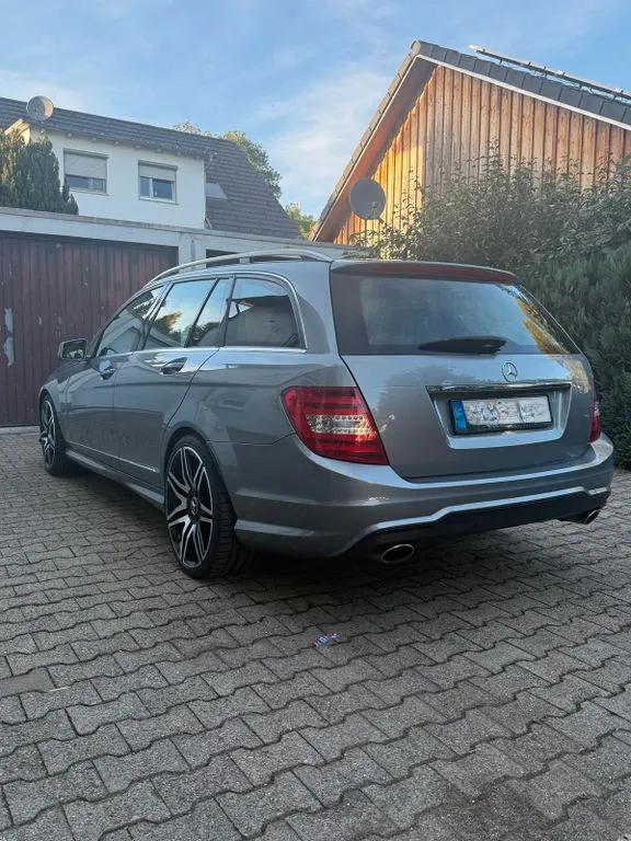Mercedes-Benz C 300
