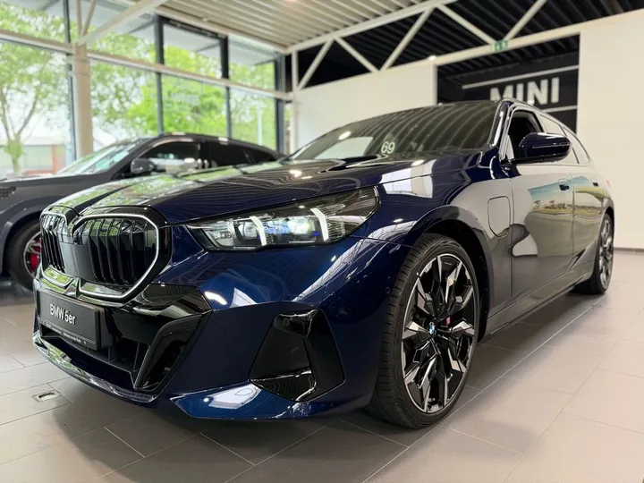 BMW 550