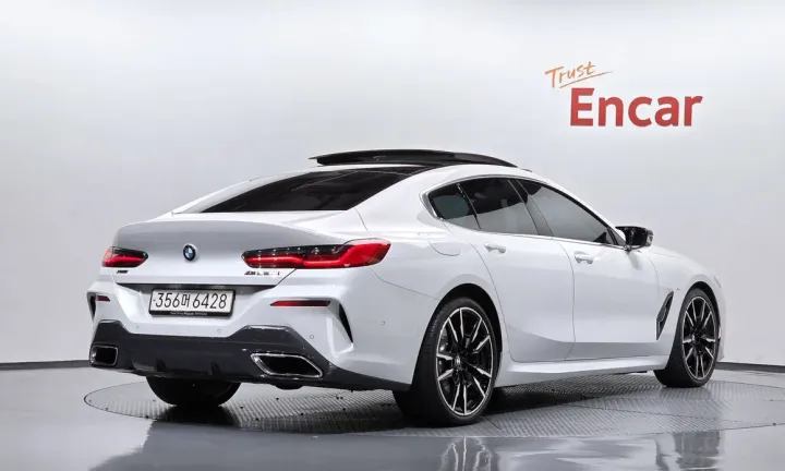 BMW 8-Series
