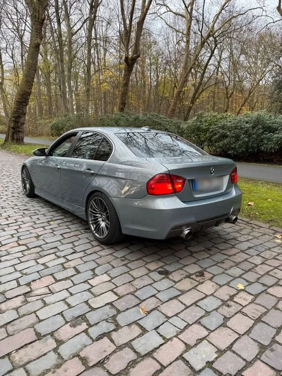 BMW 335