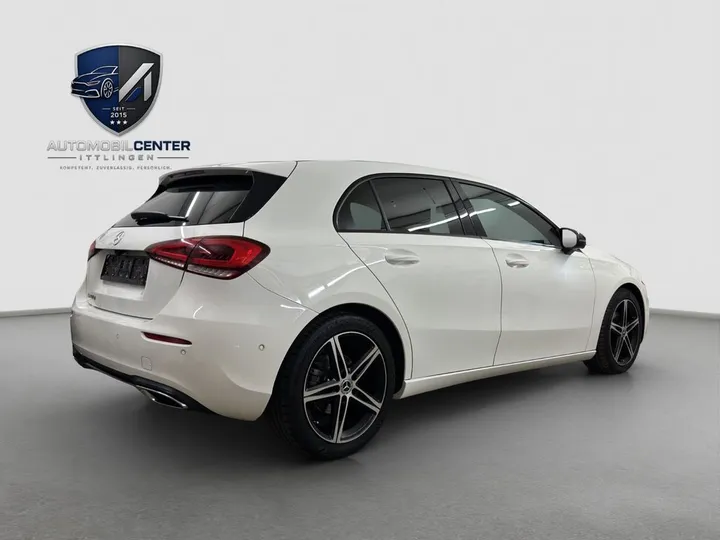 Mercedes-Benz A 200
