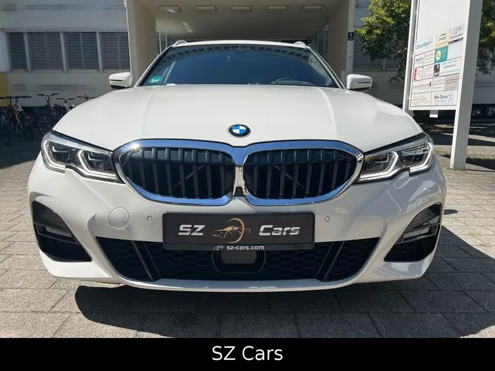 BMW 330