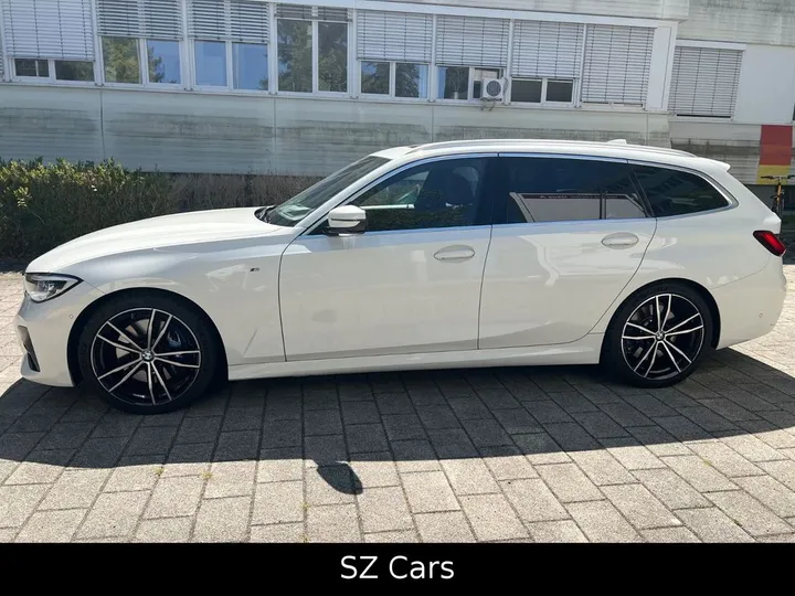 BMW 330