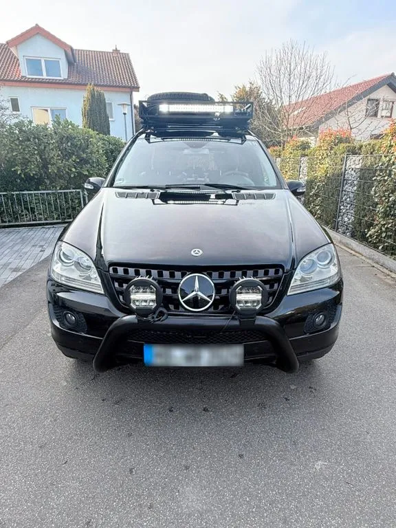 Mercedes-Benz ML 320