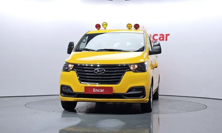 Hyundai Starex