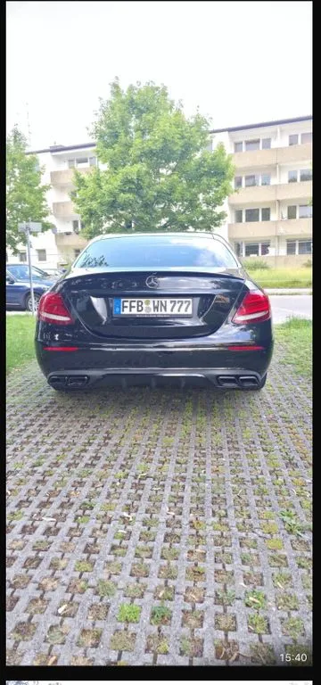 Mercedes-Benz 220