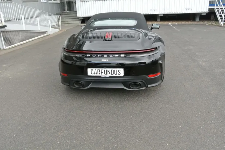 Porsche 992