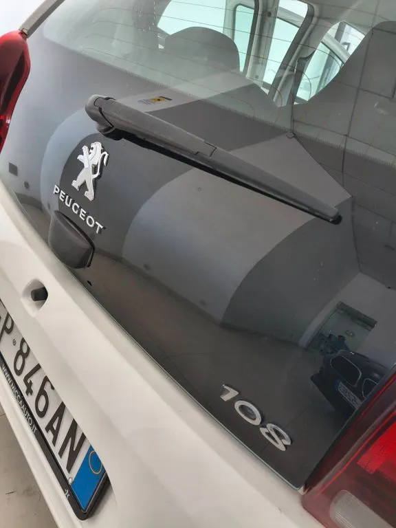 Peugeot 108