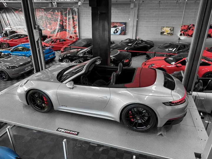 Porsche 992