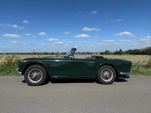 Triumph TR4