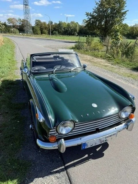 Triumph TR4