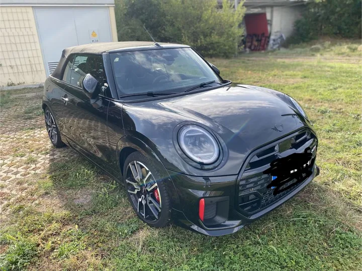 MINI John Cooper Works Cabrio