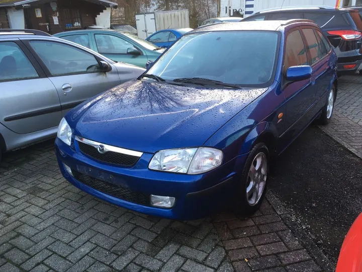 Mazda 323