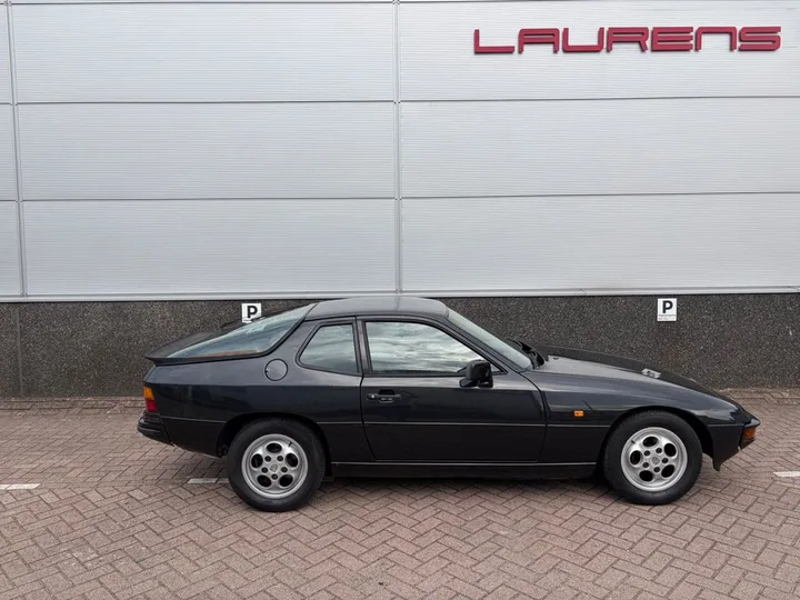 Porsche 924