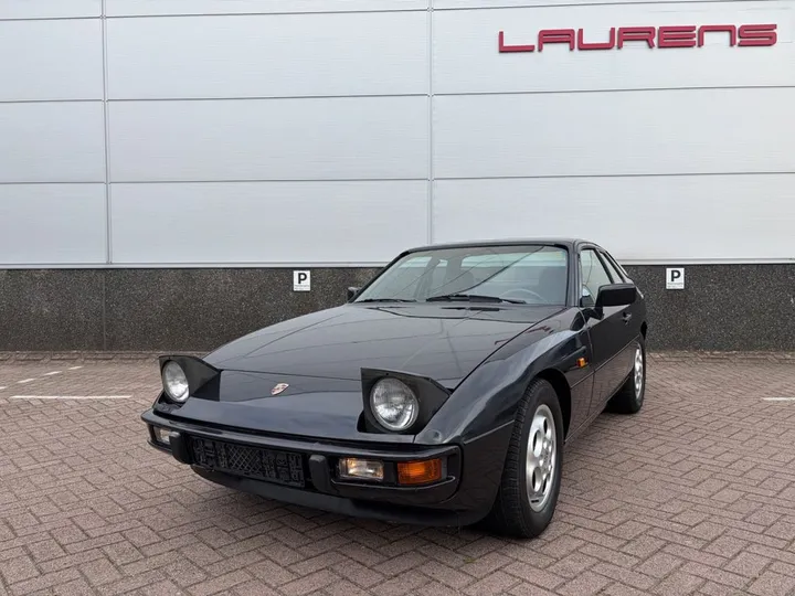 Porsche 924