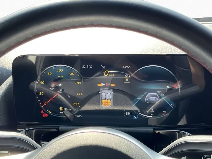 Mercedes-Benz GLA 200