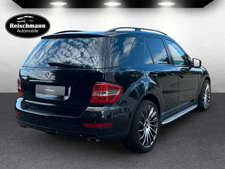 Mercedes-Benz ML 300
