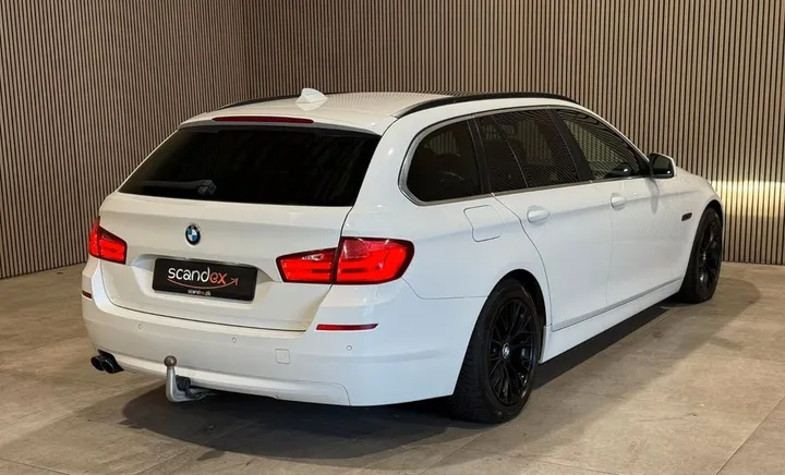 BMW 528