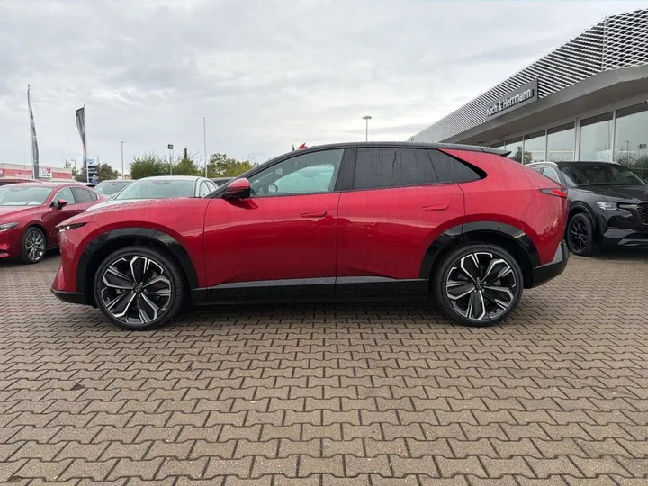 Mazda CX-6e