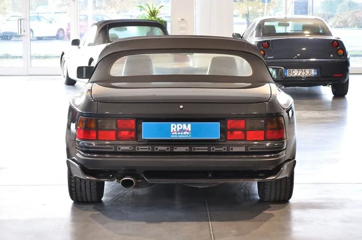 Porsche 924