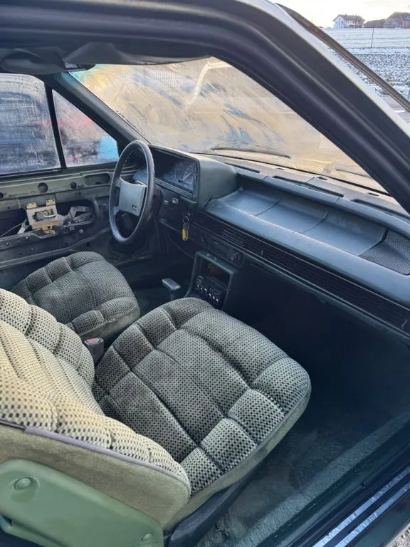 Audi 200