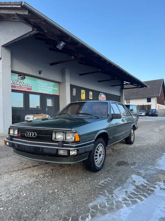 Audi 200