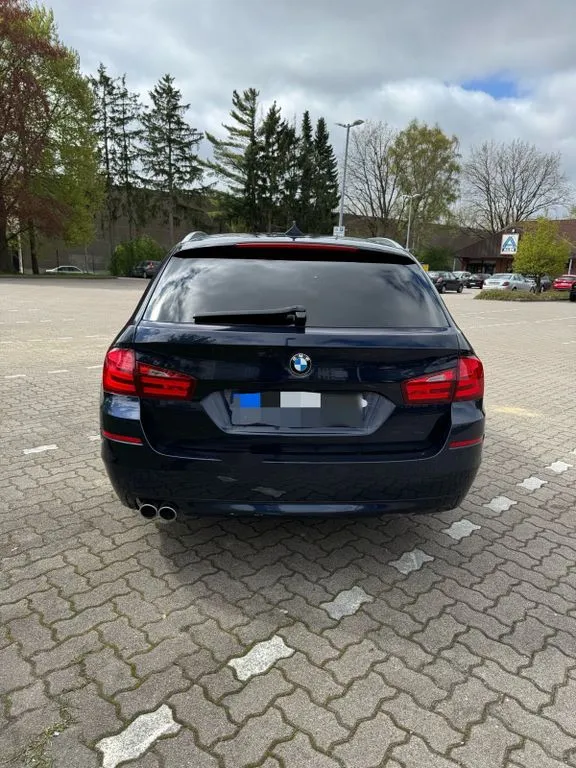 BMW 525