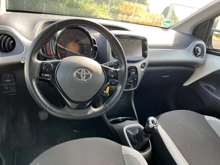 Toyota Aygo (X)
