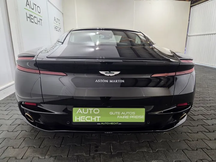 Aston Martin DB