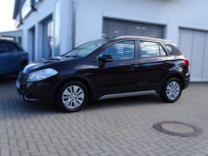 Suzuki (SX4) S-Cross