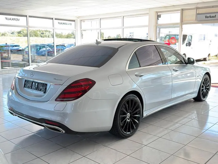 Mercedes-Benz S 560
