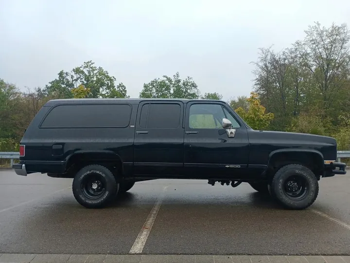 Chevrolet Suburban