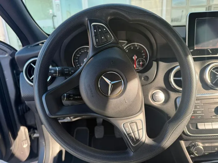 Mercedes-Benz A 160