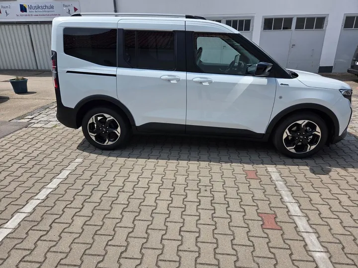 Ford Tourneo Courier