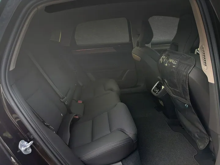 Volvo ES90