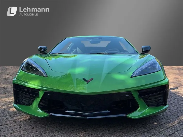 Corvette C8