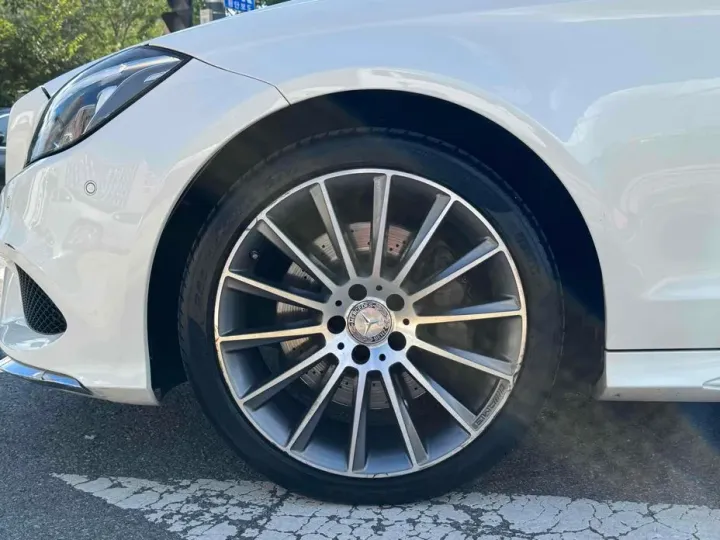 Mercedes-Benz CLS-Class