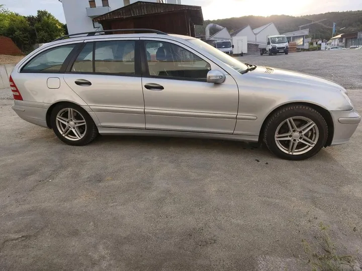 Mercedes-Benz C 180