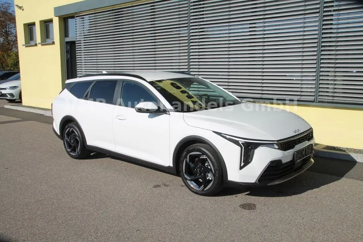 Kia K4