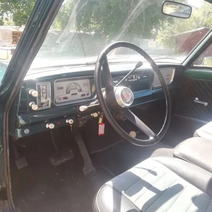 Jeep Wagoneer