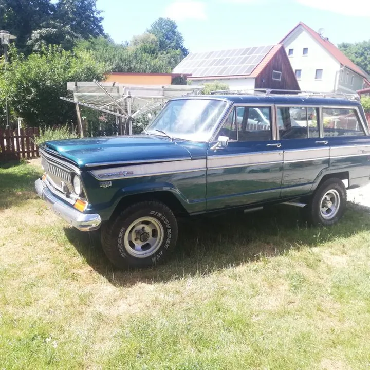 Jeep Wagoneer