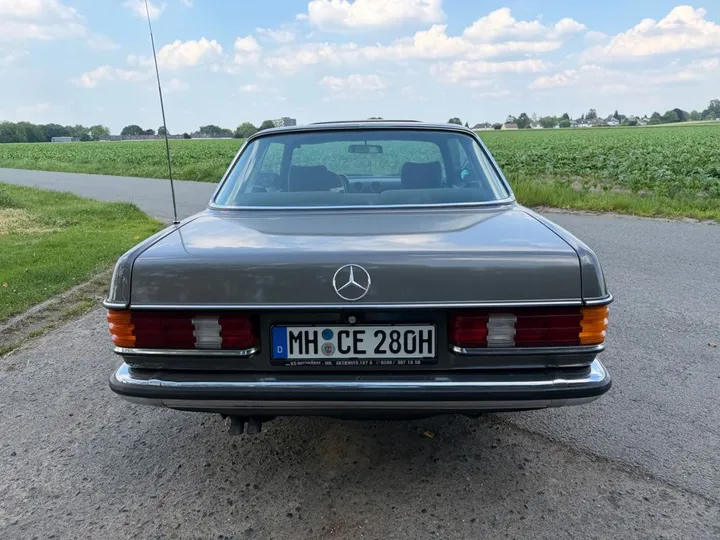 Mercedes-Benz 280